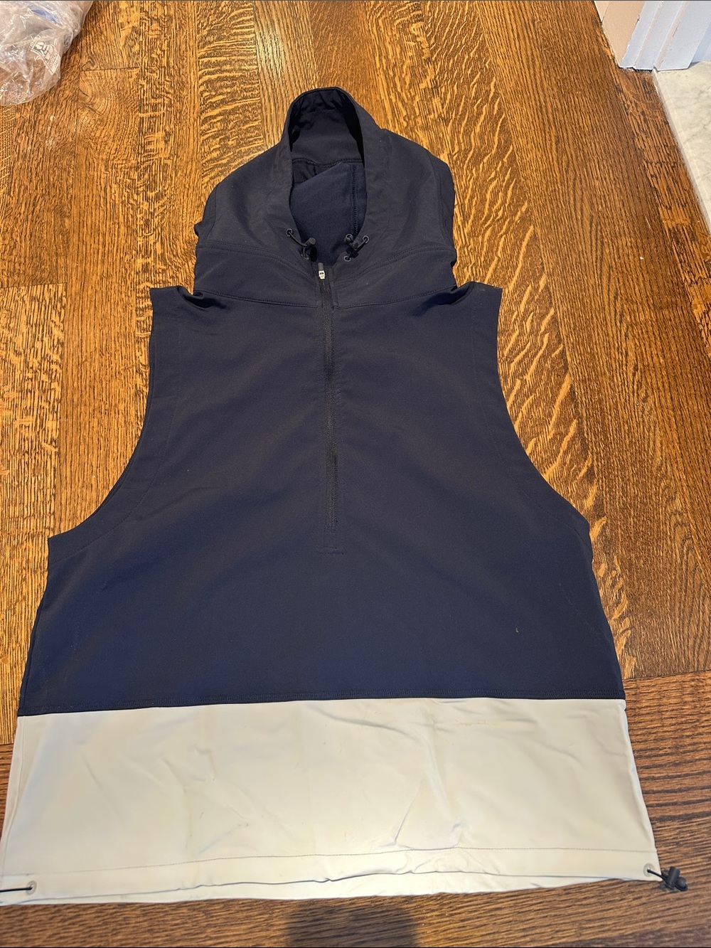 Tory Sport Navy and Cream Sleeveless Hooded Pullover
